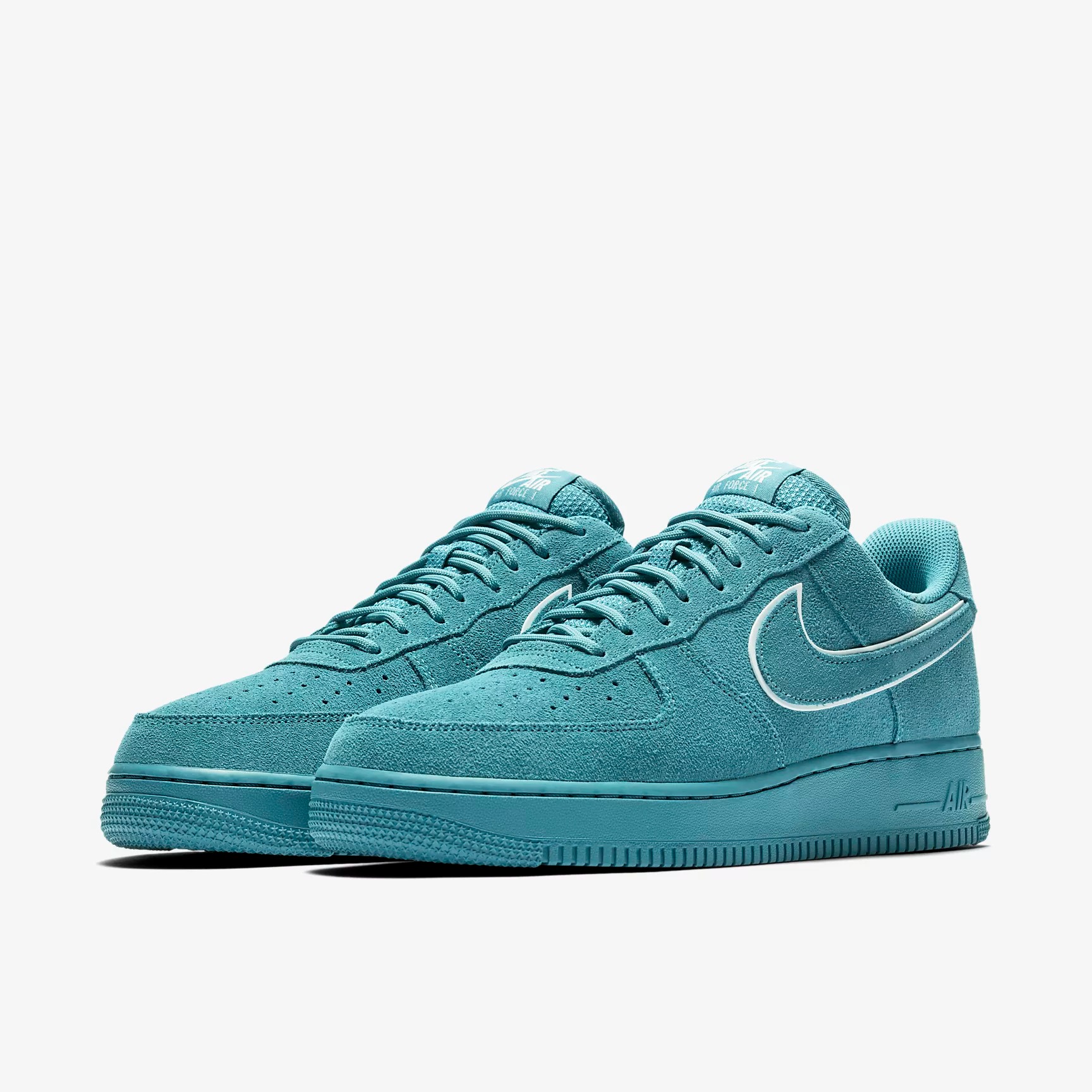 nike air force 1 lv8 ac