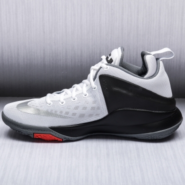nike zoom witness 3