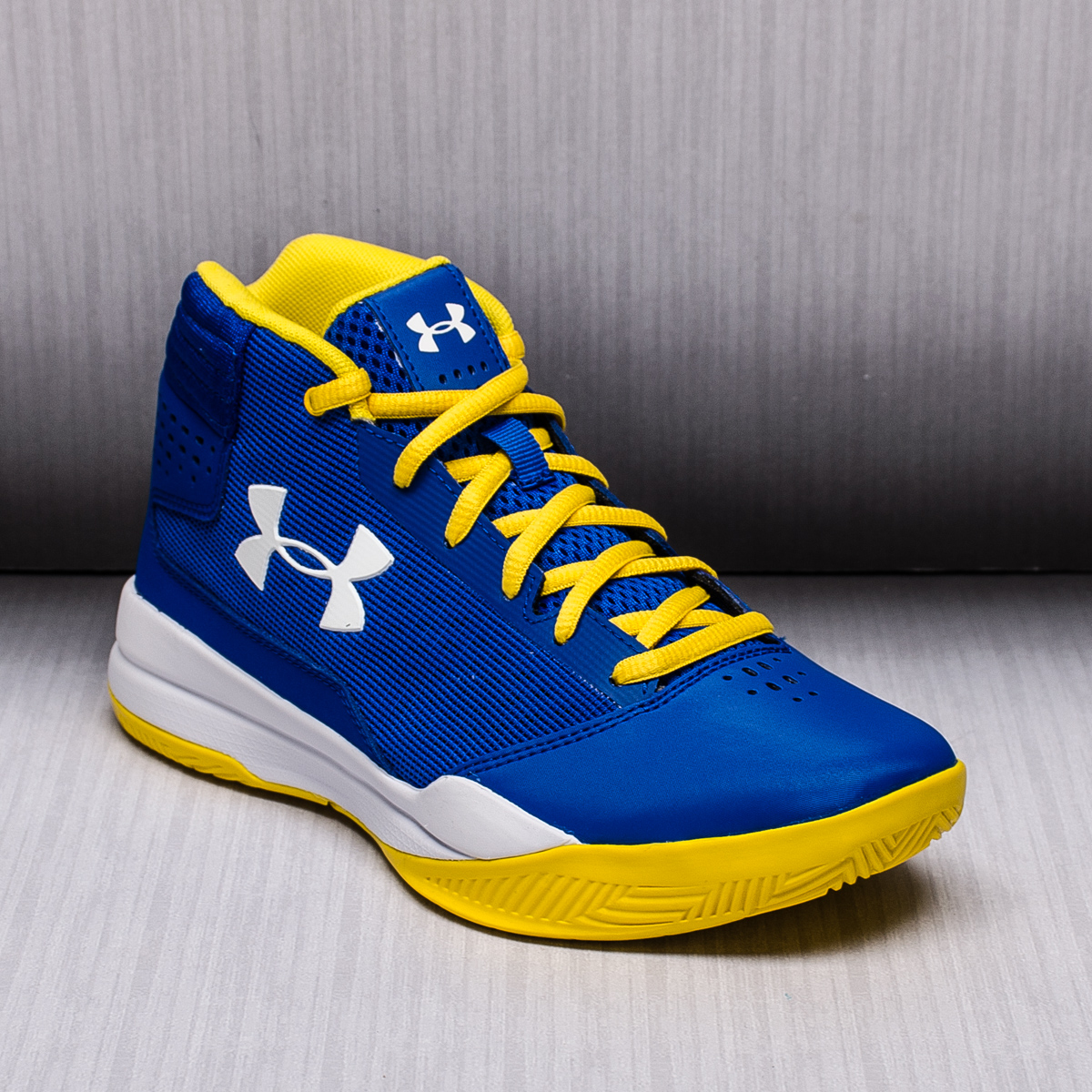armour basketball shoes youth armour bgs jet 2017 basketball shoes armour basketball shoes youth armour bgs jet 2017 basketball shoes
