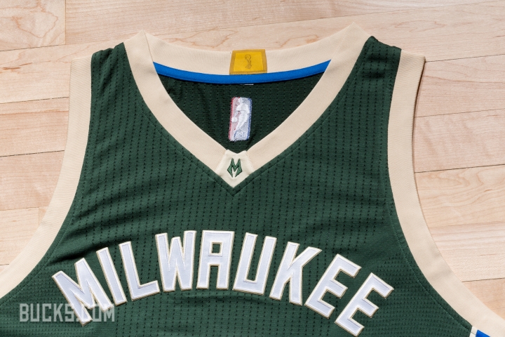 Naujoji Milwaukee Bucks apranga