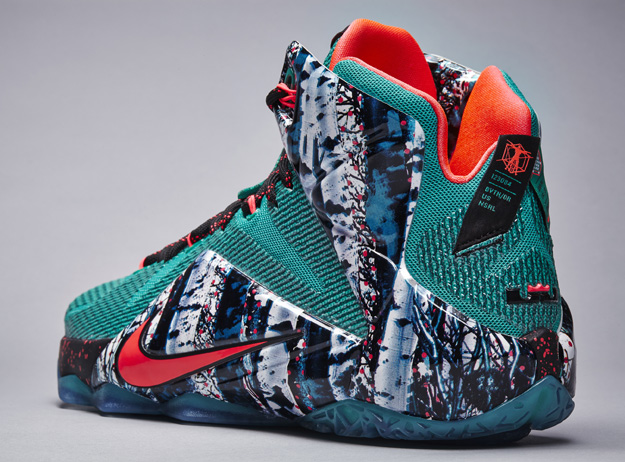 Nike LeBron 12 Christmas