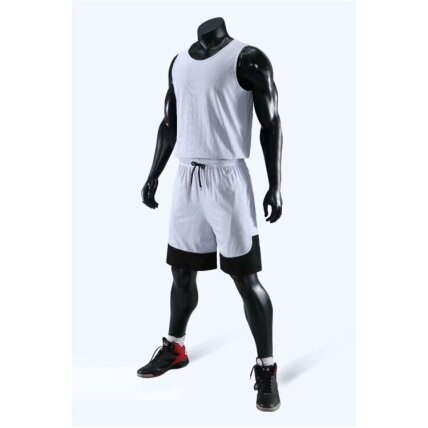 Junior Basketball Apparel (Sizes 116 cm and 164 cm) 1 Junior Basketball Apparel (Sizes 116 cm and 164 cm) 1
